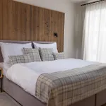 Aldrov Aparthotel 4*