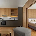 Aparthotel Aldrov 4*