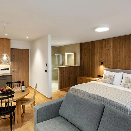 Aldrov Aparthotel