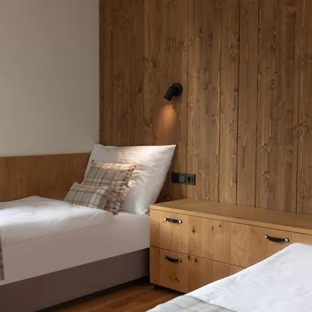 Aldrov 公寓式酒店 4*