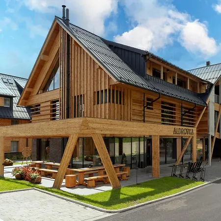 Aldrov 4*